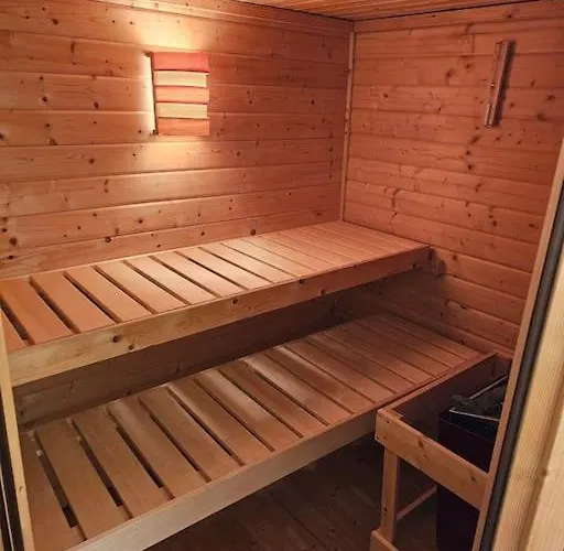 Grosse Private Wellness In Naehe Zum Rhein アパート